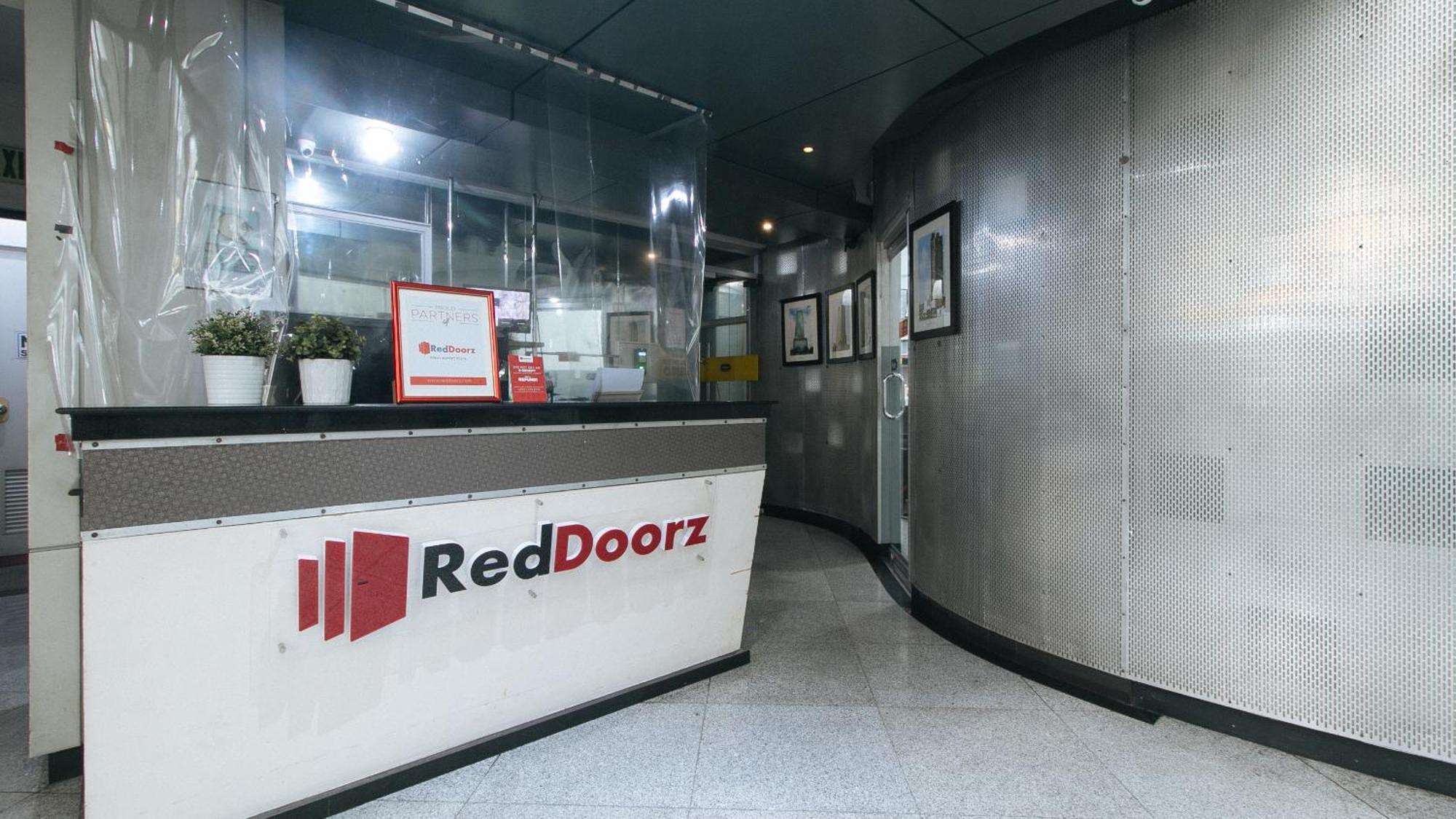 Reddoorz Plus At Banawe Quezón by Eksteriør bilde