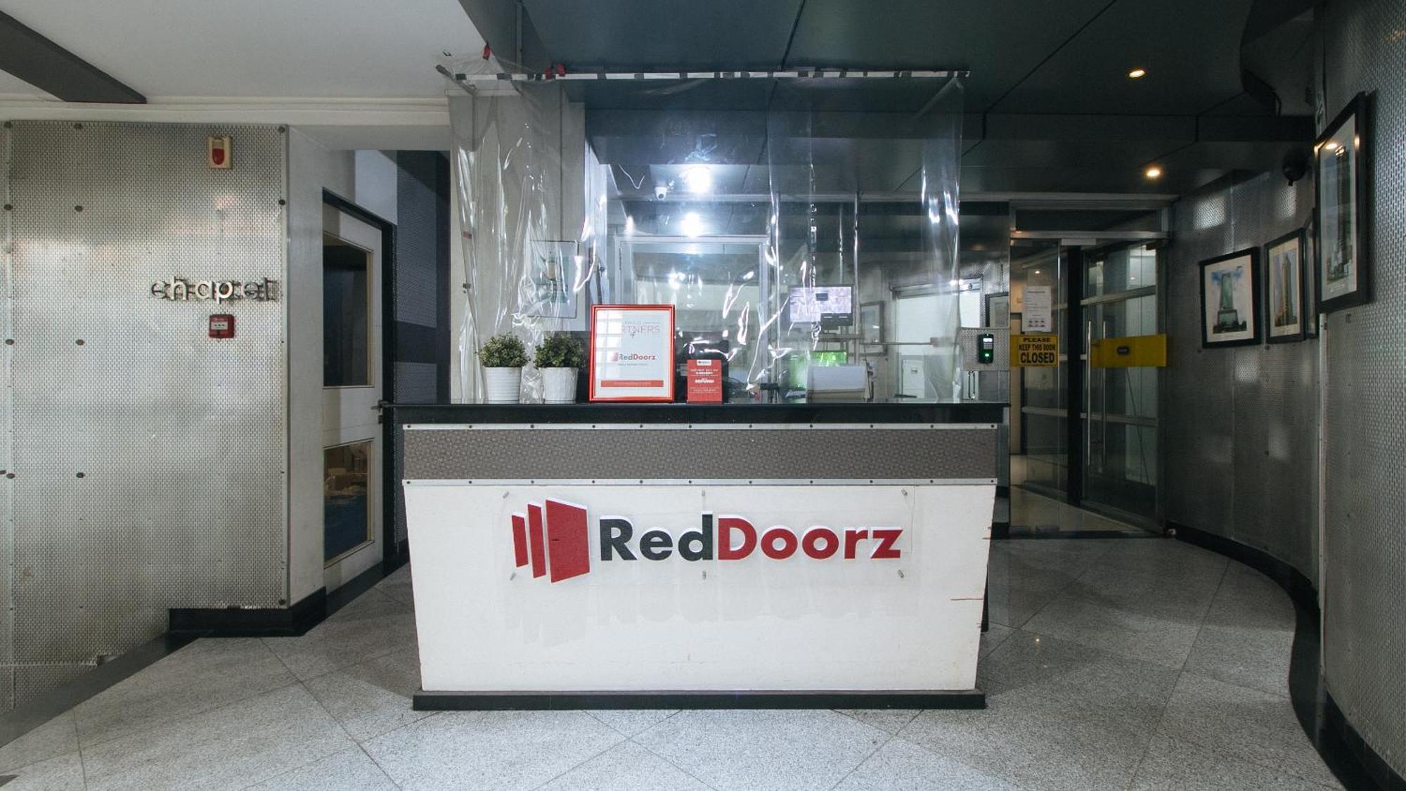 Reddoorz Plus At Banawe Quezón by Eksteriør bilde